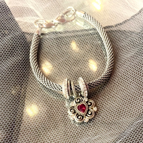 Vintage Brighton Collectibles Garnet Red Gem Stone Heart Women’s Charm Bracelet - Picture 2 of 3